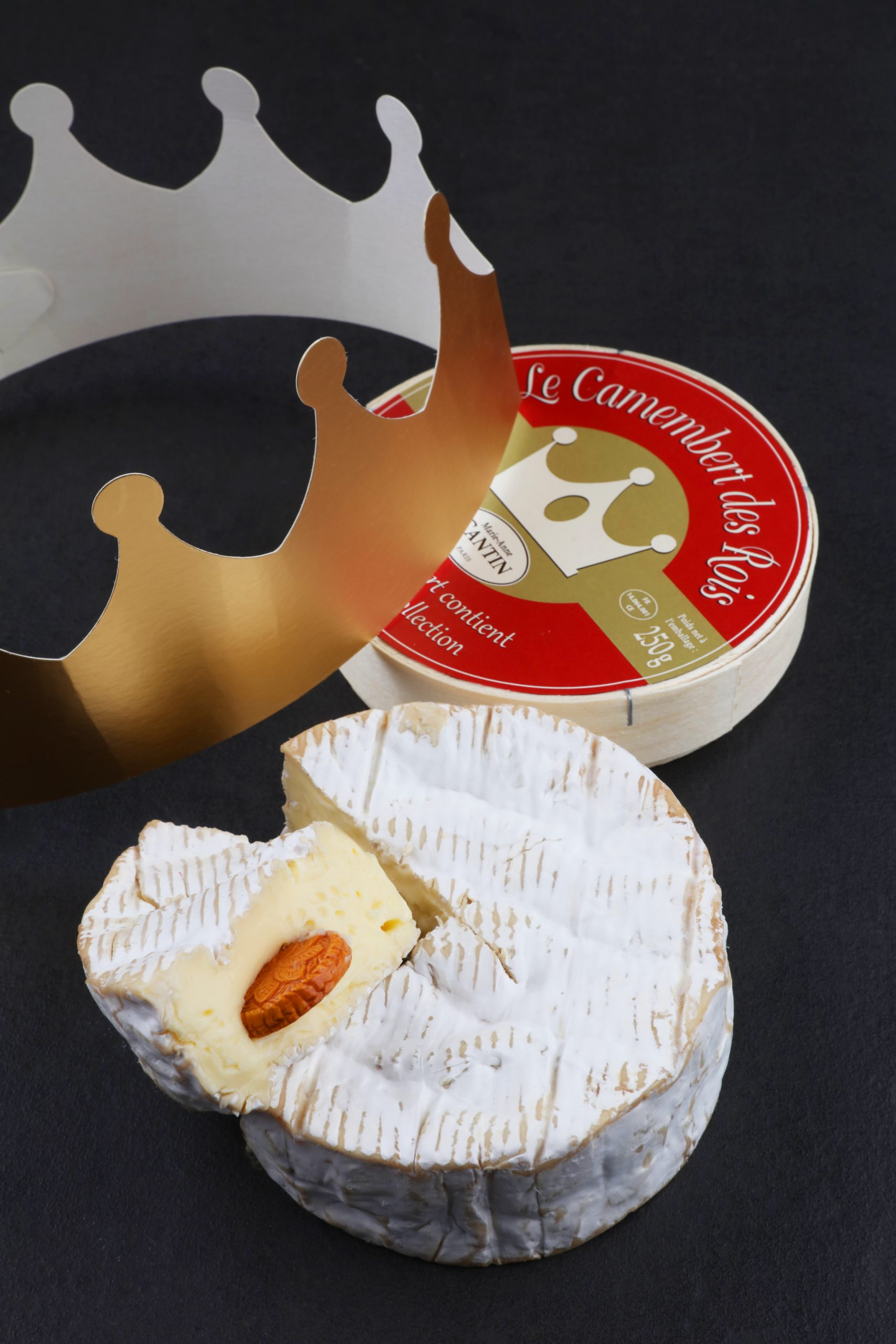 Un camembert des rois et vin pétillant bio sans alcool French Bloom pour le dry january