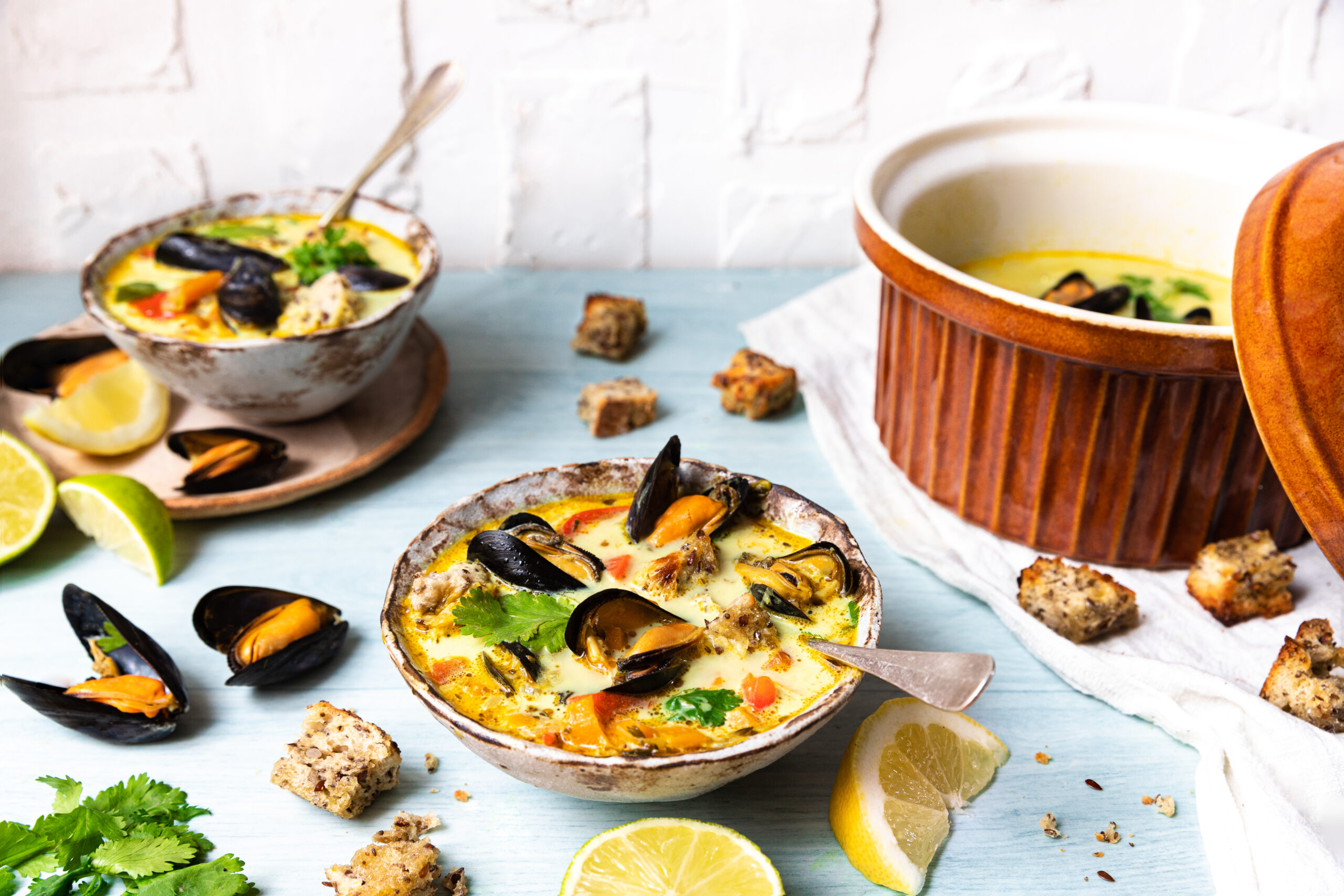 Soupe de moule au bouillon provençal & croûtons