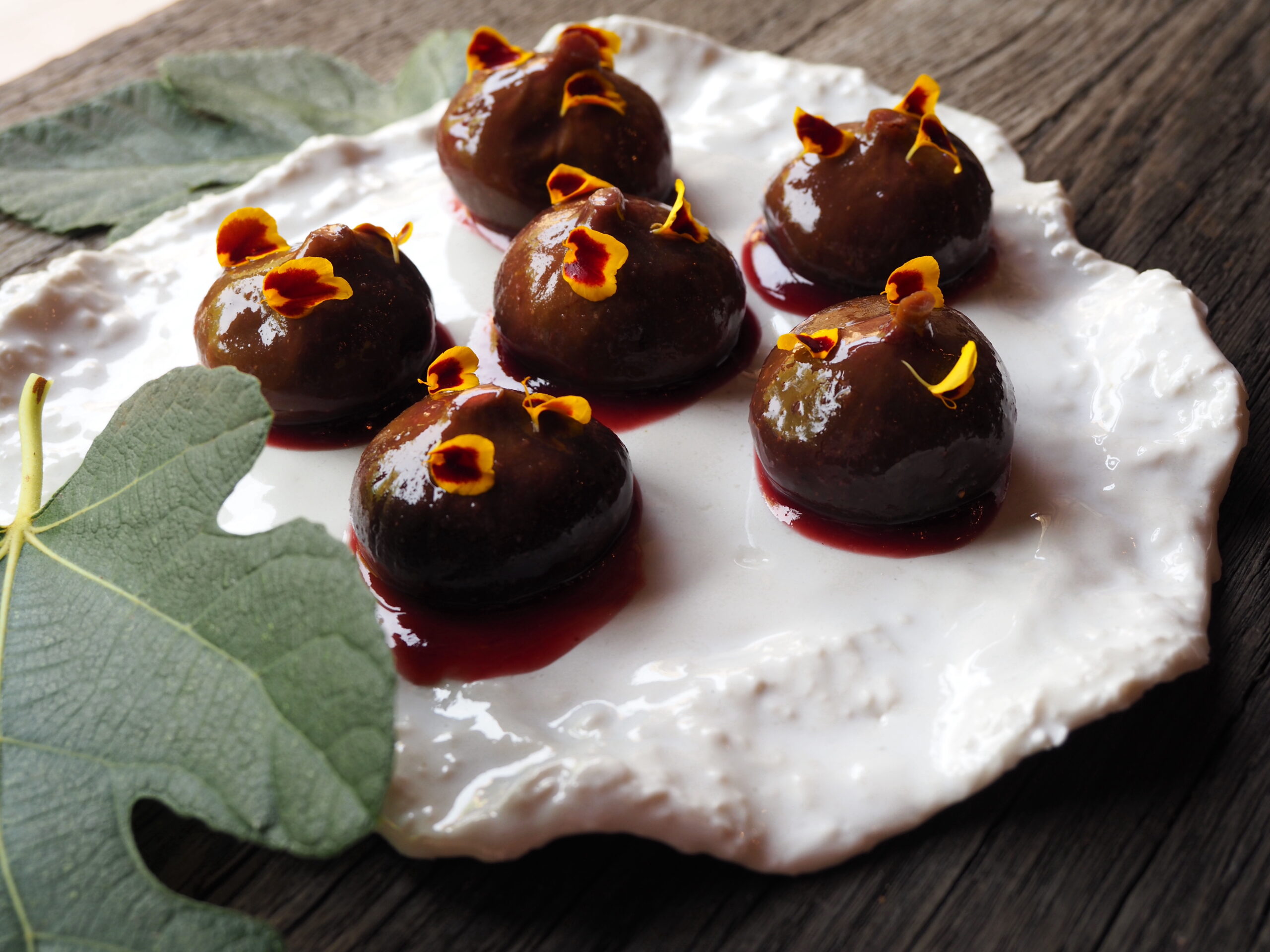 Figues pochées au vin rouges