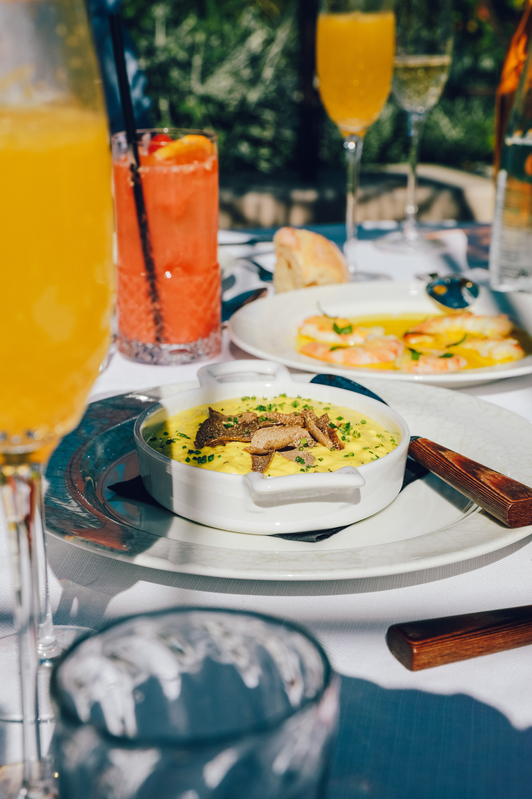 La Petite Maison Cannes : Un brunch gourmand et festif