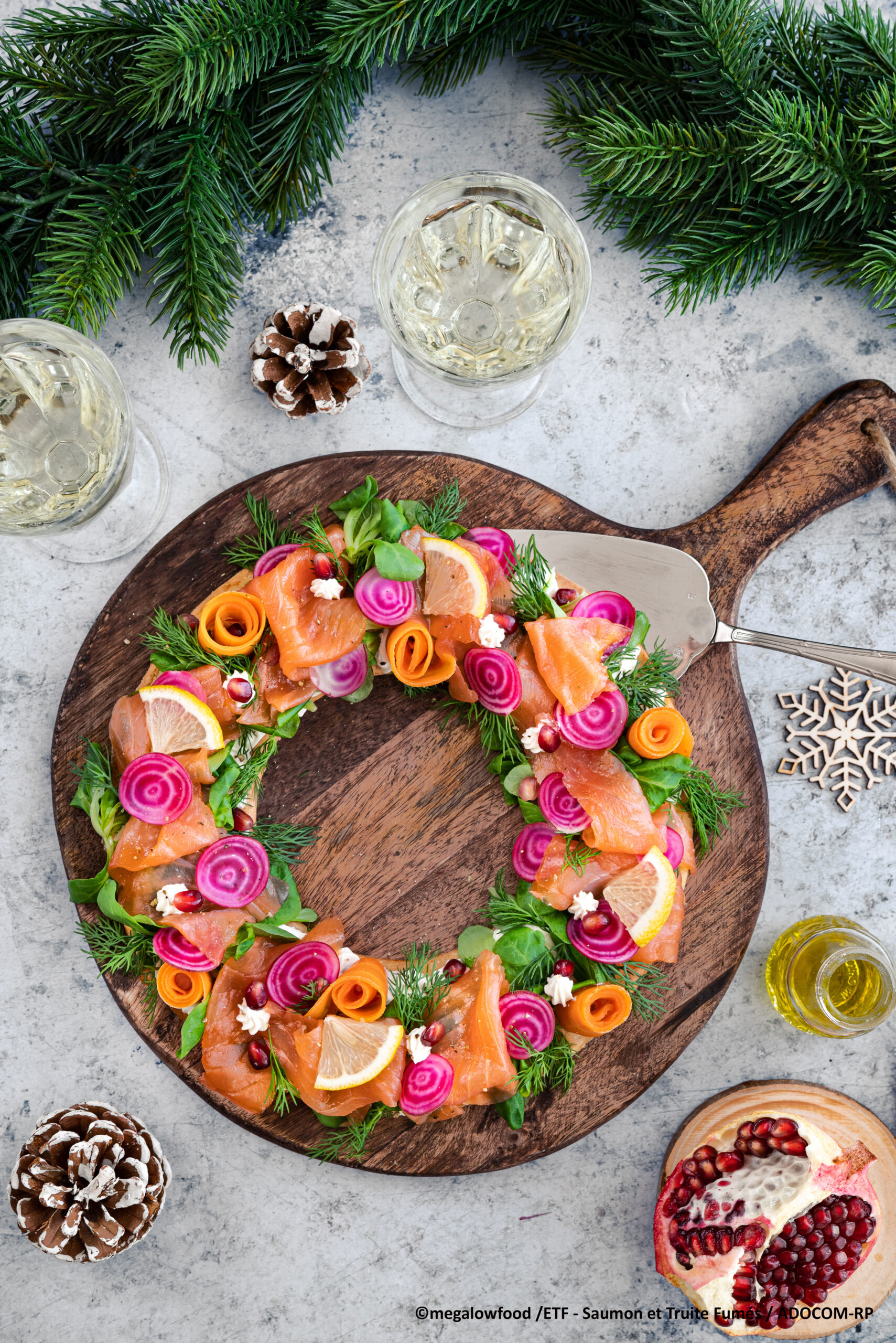 COURONNE DE NOËL AU SAUMON FUMÉ