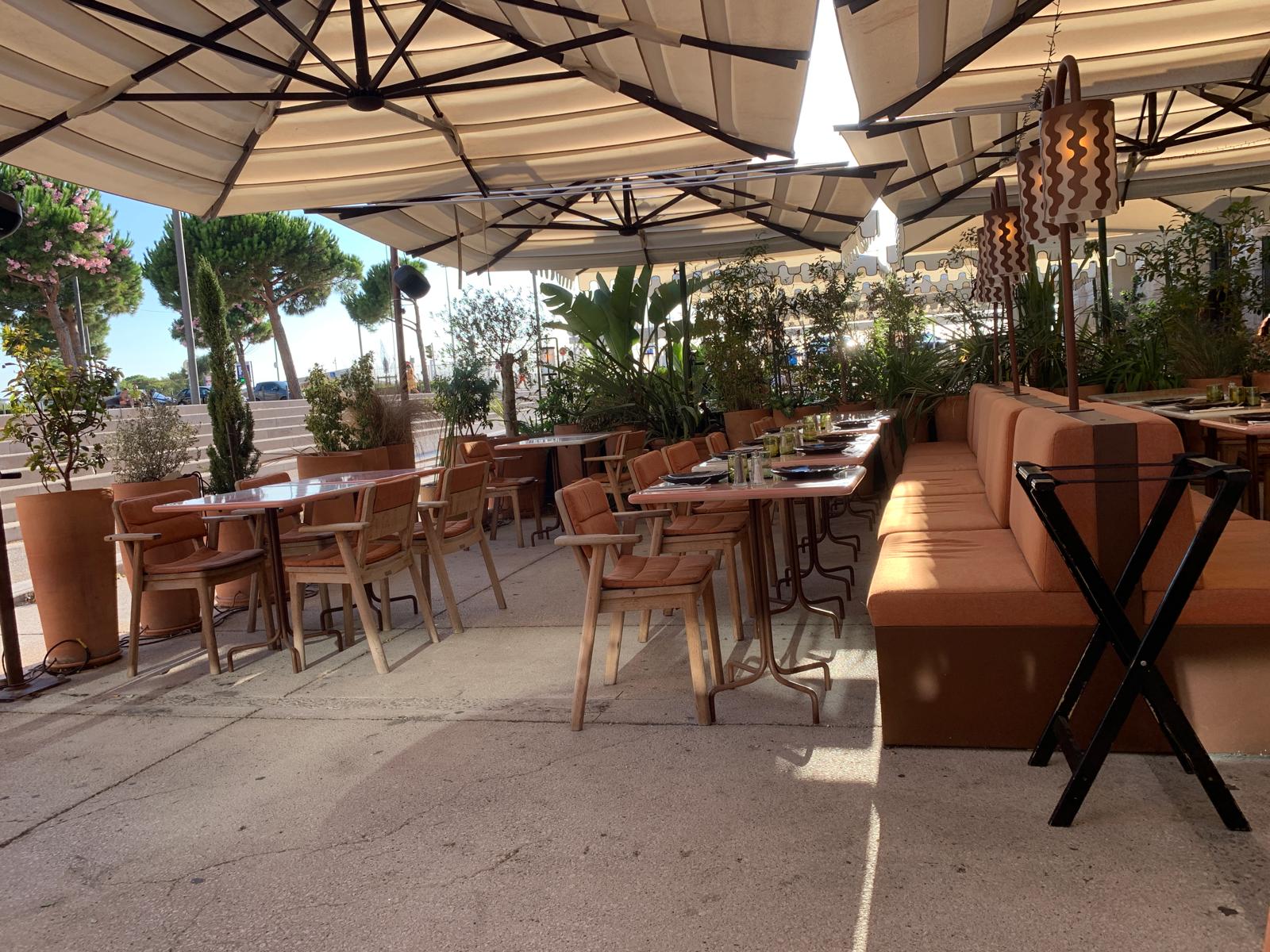 Restaurant Bonbonne : un cœur battant de la nuit marseillaise