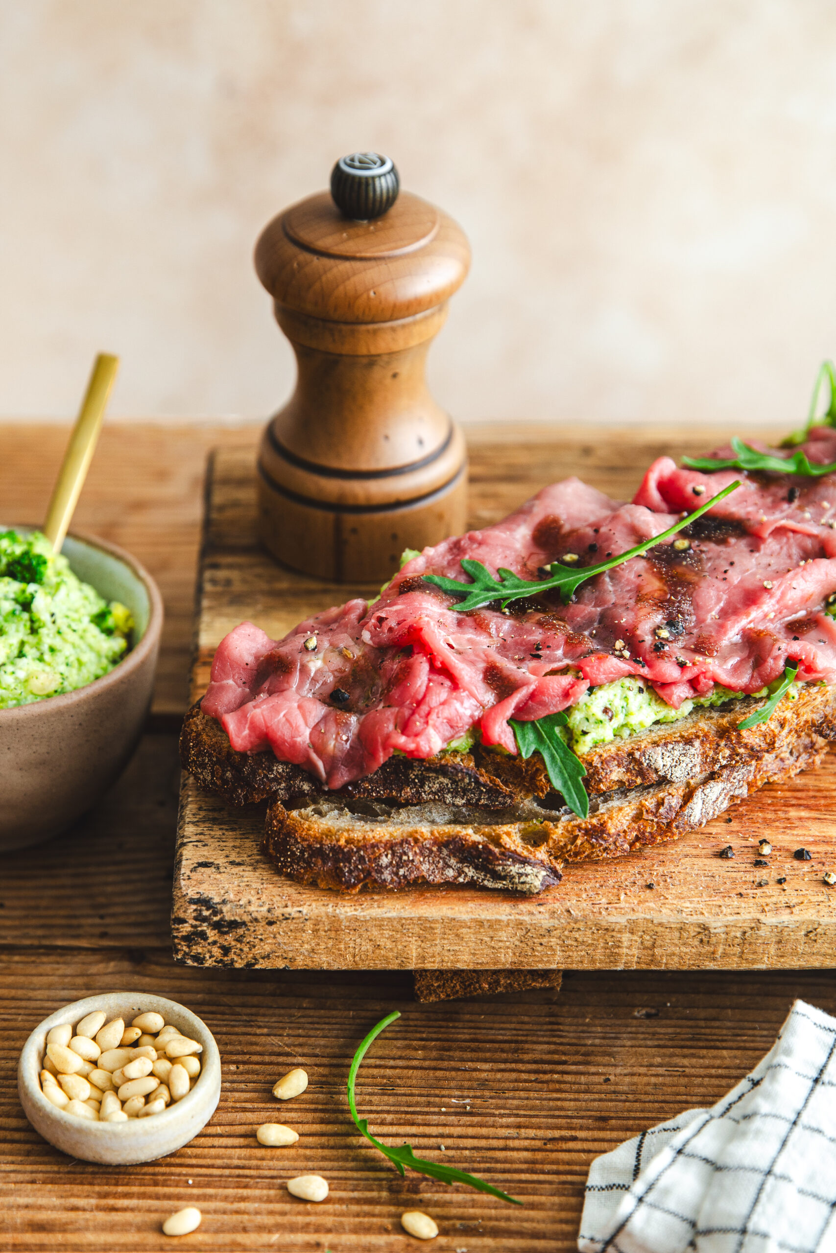Tartine de carpaccio de bœuf